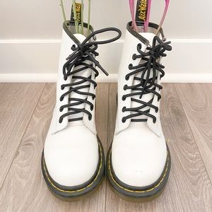Dr Martens 1460 White size 6